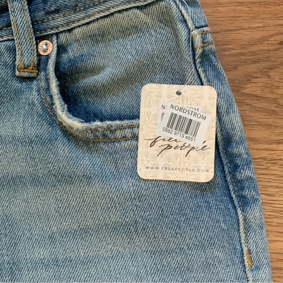 NWT Free People Maggie Mid Rise Straight Ankle Jeans Jeans Size 24 - Picture 9 of 12
